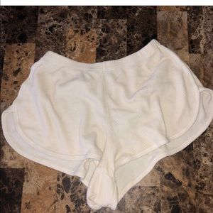 BRANDY MELVILLE lisette shorts